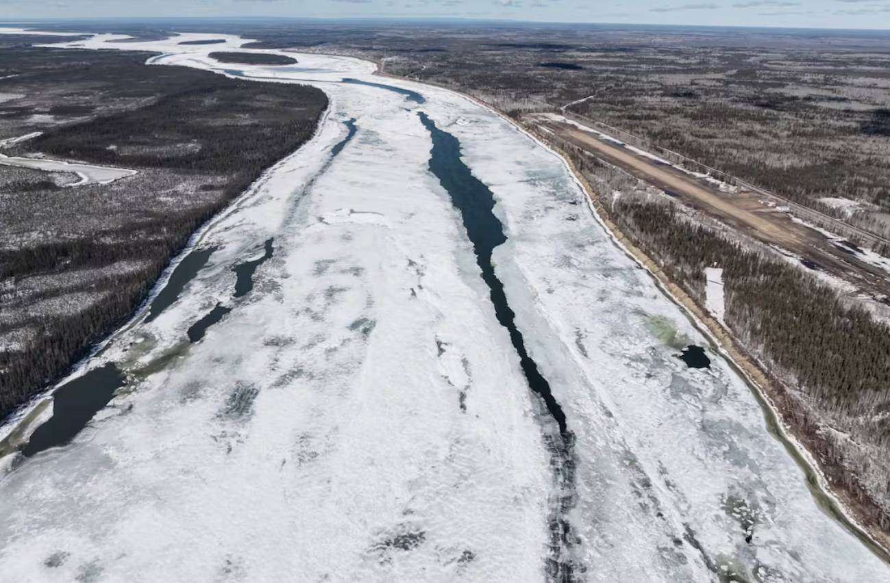 Proposed Mackenzie River submersible